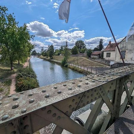 Le Studio Jungle Digoin Exteriör bild